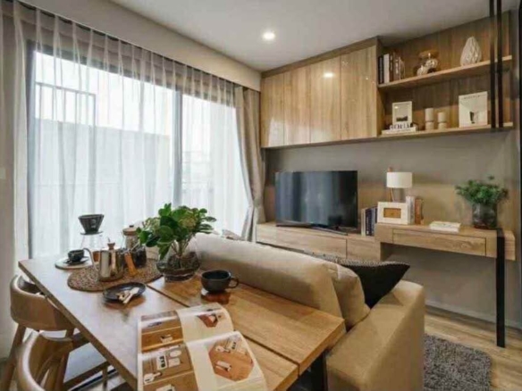 Blossom Condo Sathorn-Charoenrat