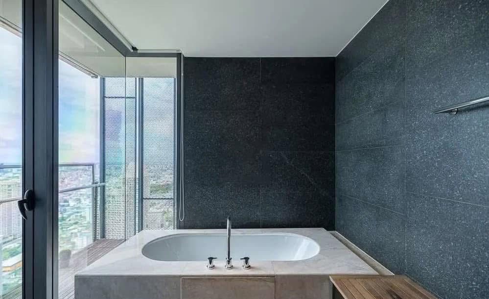 The Met Condominium 11